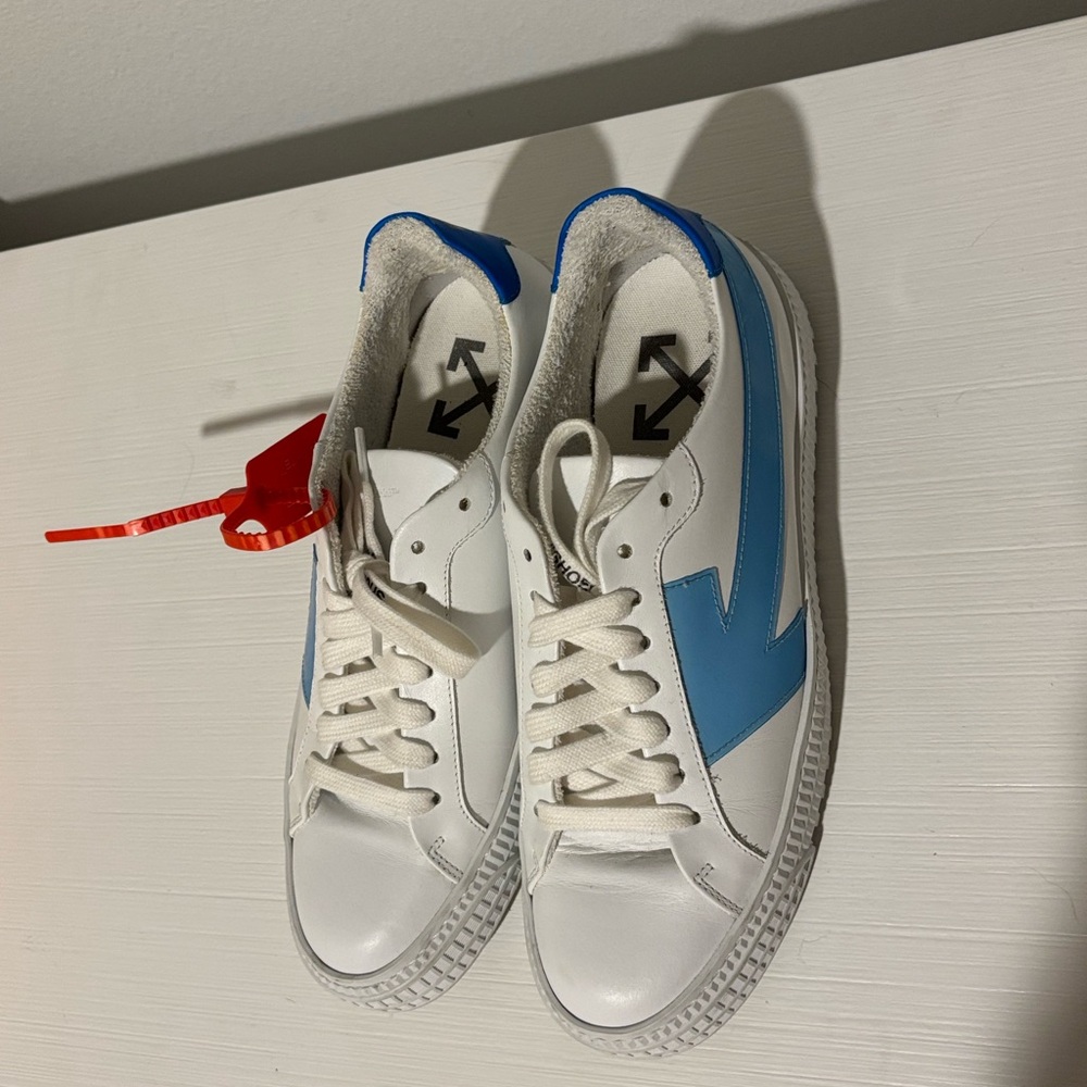 Off-White White and Blue Sneakers